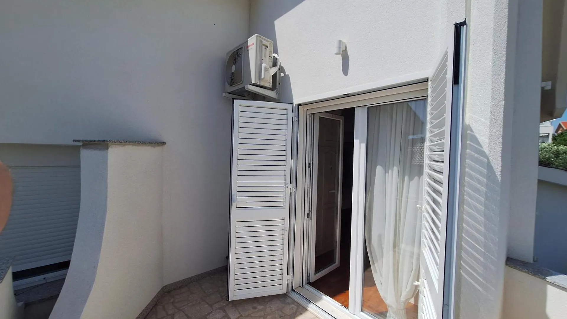 Apartment Seka With Terrace Povljana 0*,  Croatia