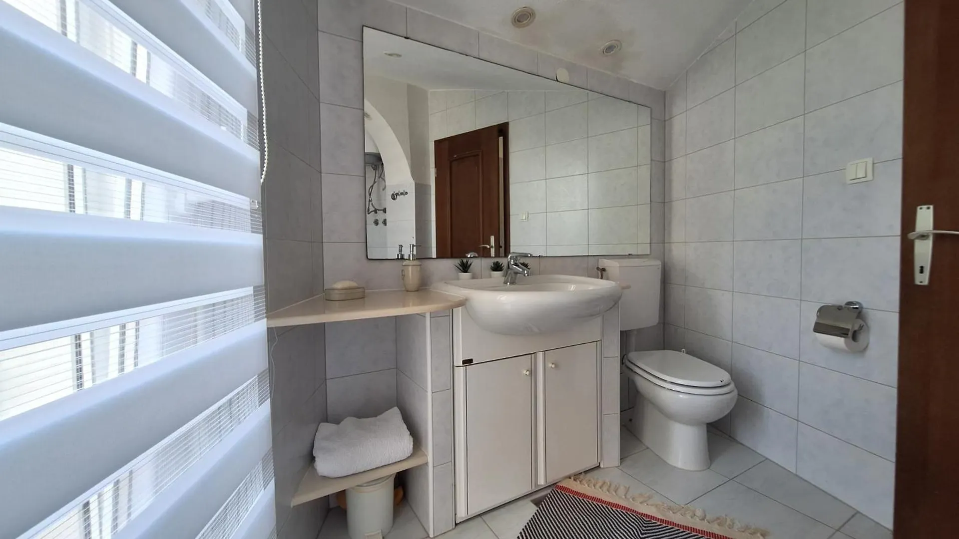 Apartment Seka With Terrace Povljana 0*,  Croazia